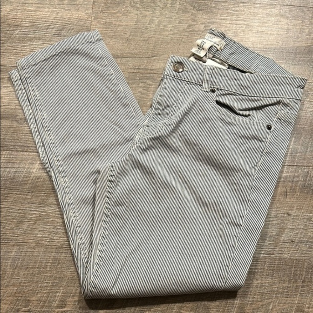 L.O.G.G. H&M Blue/White Striped cropped straight leg Jeans Size 10
